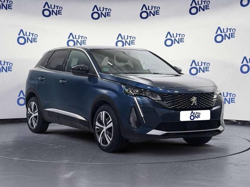 Usata Peugeot 3008 Allure 131 CV (96 kW) 2023 Blu/azzurro SUV