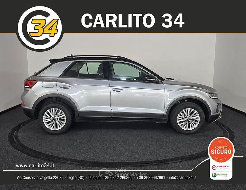 Usata VW T-Roc Life 150 CV (110 kW) 2022 Argento SUV