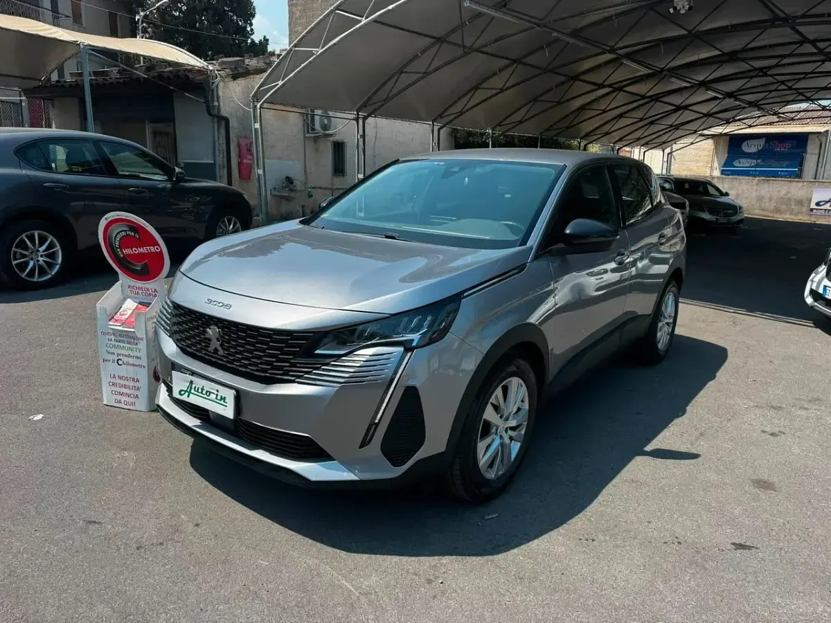 Usata Peugeot 3008 Active 131 CV (96 kW) 2022 Argento SUV