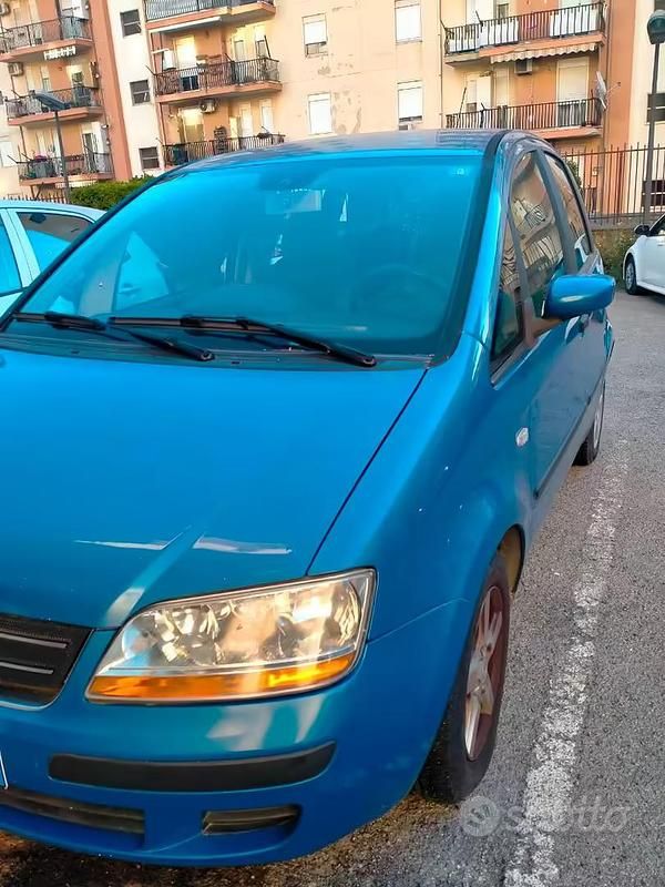 Usata Fiat Idea 95 CV (69 kW) 2005 Monovolume