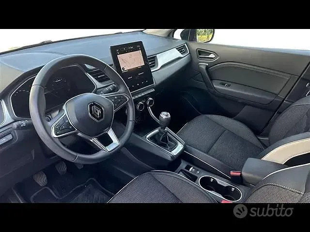 Usata Renault Captur Techno 140 CV (102 kW) 2023 Bianco SUV