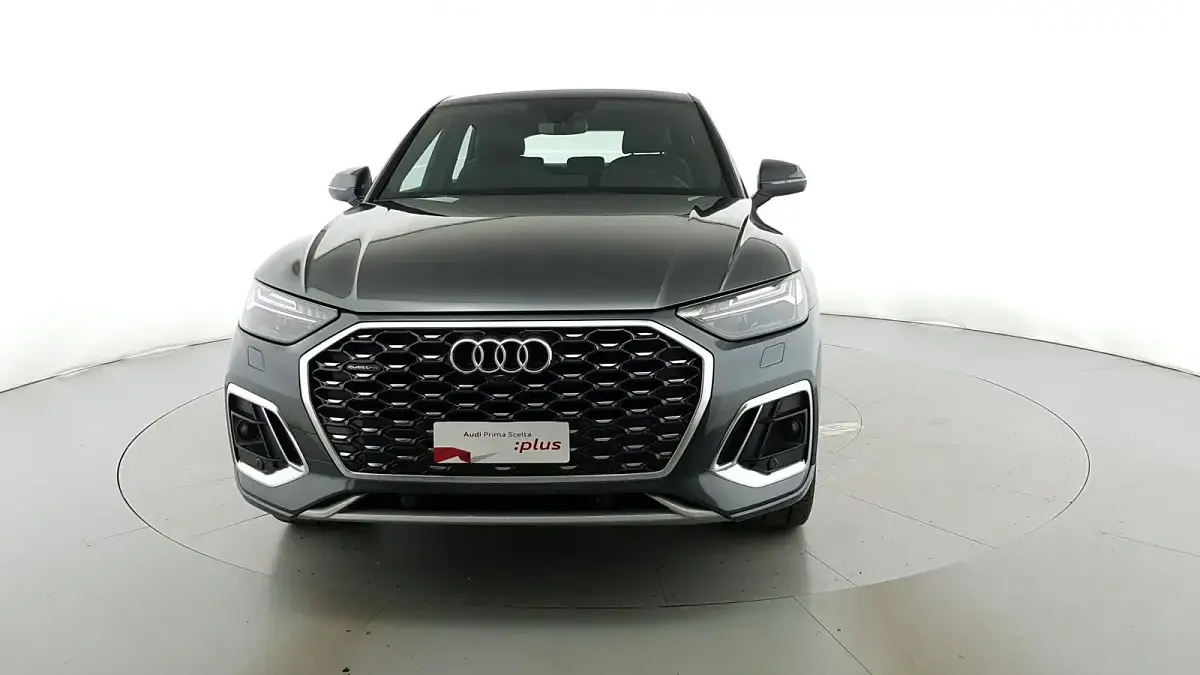 Usata Audi Q5 Sportback S-line plus 204 CV (150 kW) 2024 Grigio daytona SUV