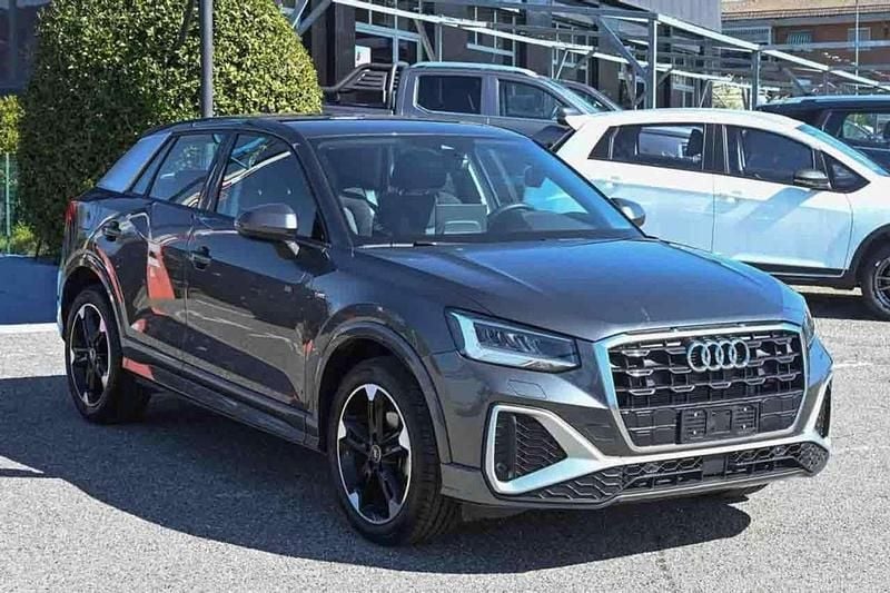 Usata Audi Q2 S-Line 116 CV (85 kW) 2025 Grigio SUV