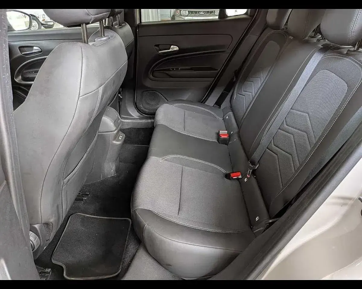 Usata Jeep Avenger Summit 101 CV (74 kW) 2025 Beige SUV