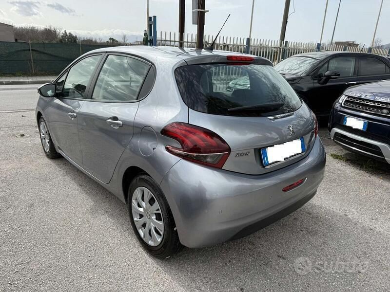 Usata Peugeot 208 83 CV (61 kW) 2019 Grigio Utilitaria