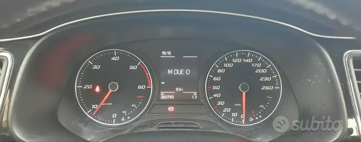Usata Seat Leon 105 CV (77 kW) 2013 Bluazzurro Berlina