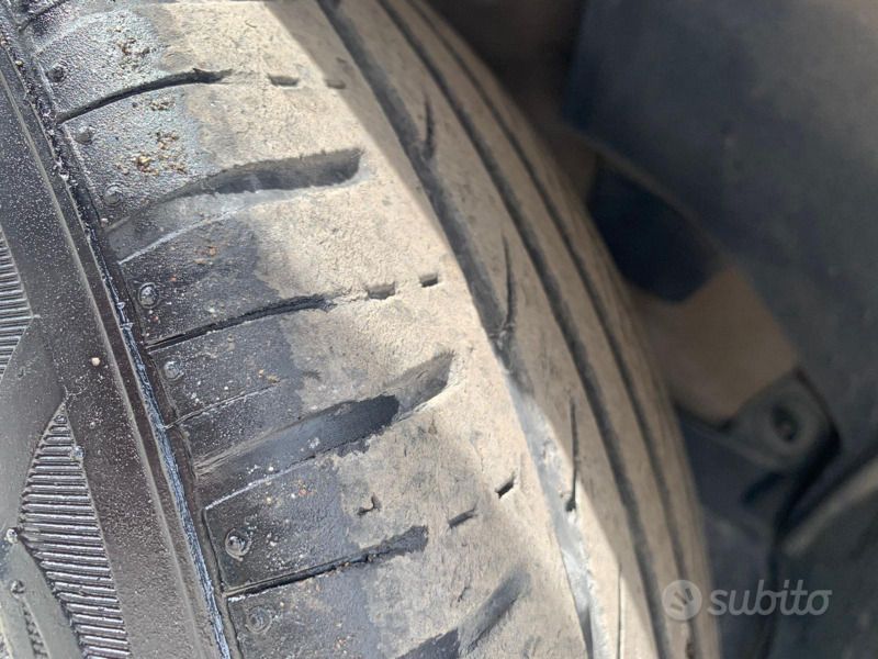 Usata Dacia Sandero 75 CV (55 kW) 2010 Utilitaria