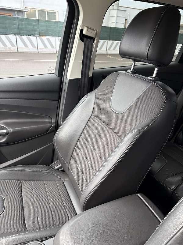 Usata Ford Kuga Titanium 140 CV (102 kW) 2014 SUV
