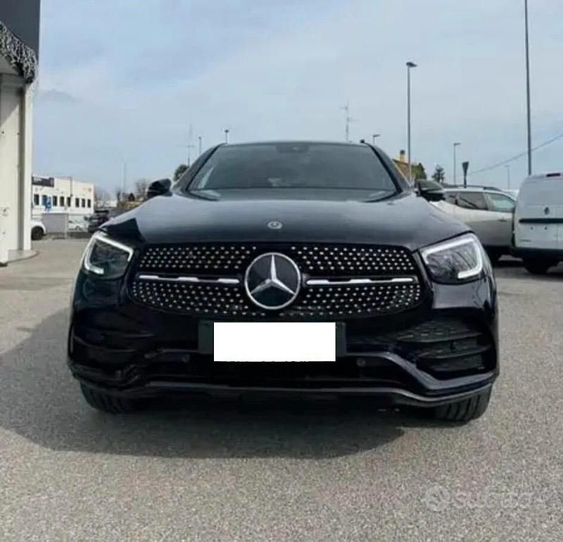 Usata Mercedes GLC300 Premium Plus 245 CV (180 kW) 2021 Nero Coupé