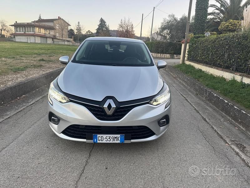 Usata Renault Clio V Intens 85 CV (62 kW) 2020 Grigio Berlina