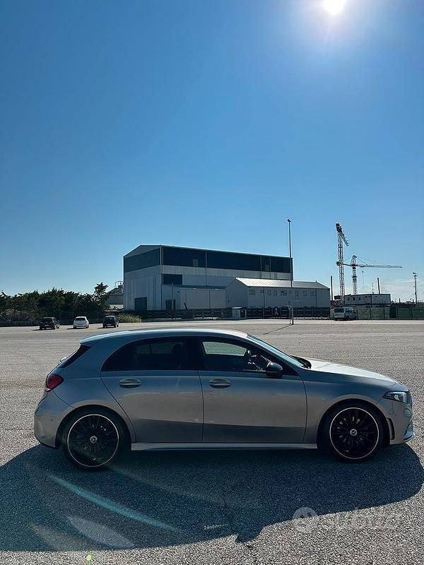 Usata Mercedes A200 Premium 150 CV (110 kW) 2019 Berlina
