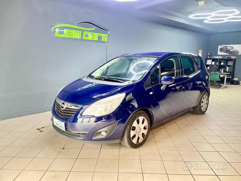 Usata Opel Meriva Cosmo 101 CV (74 kW) 2013 Blu Monovolume