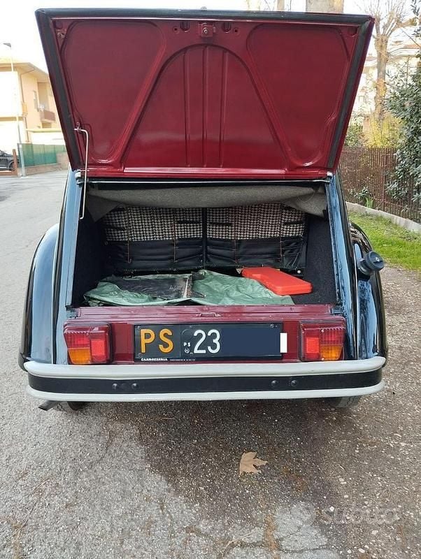 Usata Citroën 2CV Charleston 29 CV (21 kW) 1980 Rosso Berlina