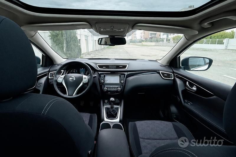 Usata Nissan Qashqai 130 CV (95 kW) 2014 Bianco SUV