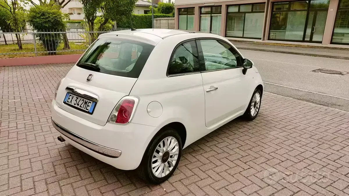 Usata Fiat 500 Lounge 69 CV (50 kW) 2014 Bianco Berlina