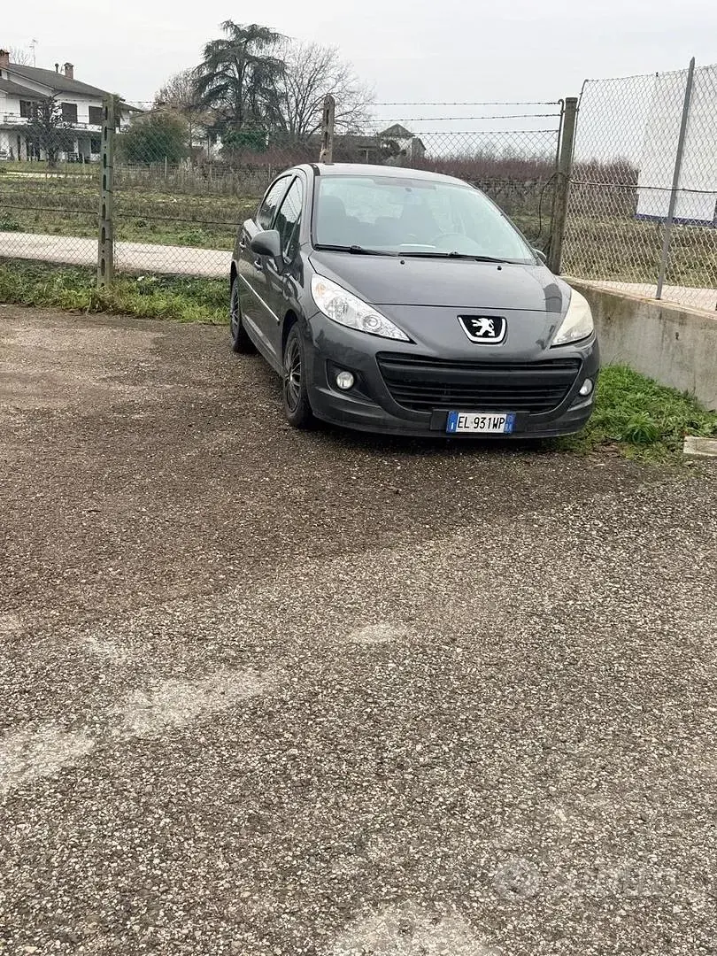 Usata Peugeot 207 88 CV (64 kW) 2012 Grigio Berlina