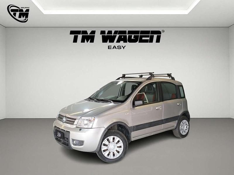 Grigio Usata 2005 Fiat Panda 4x4 Climbing Due volumi | 4490 € (Buon prezzo) - Immagine 1/4