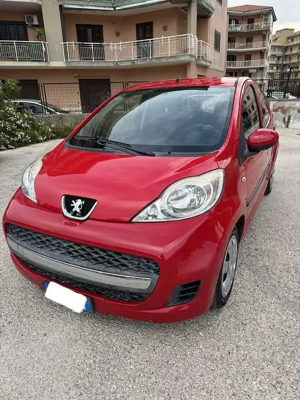 Usata Peugeot 107 68 CV (50 kW) 2009 Utilitaria