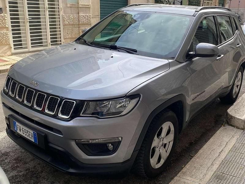 Usata Jeep Compass Longitude 120 CV (88 kW) 2019 Argento SUV