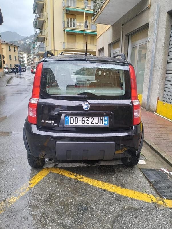 Usata Fiat Panda 4x4 69 CV (50 kW) 2006 Nero Utilitaria