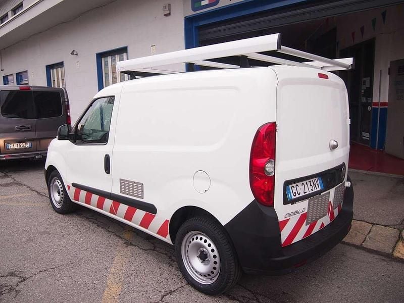 Usata Fiat Doblò 120 CV (88 kW) 2020 Bianco Monovolume