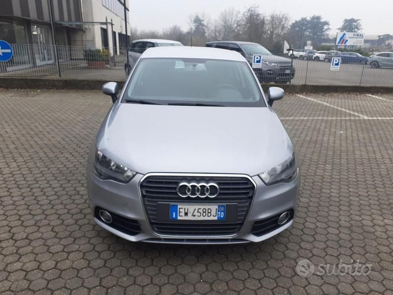 Usata Audi A1 Attraction 86 CV (63 kW) 2014 Grigio Utilitaria
