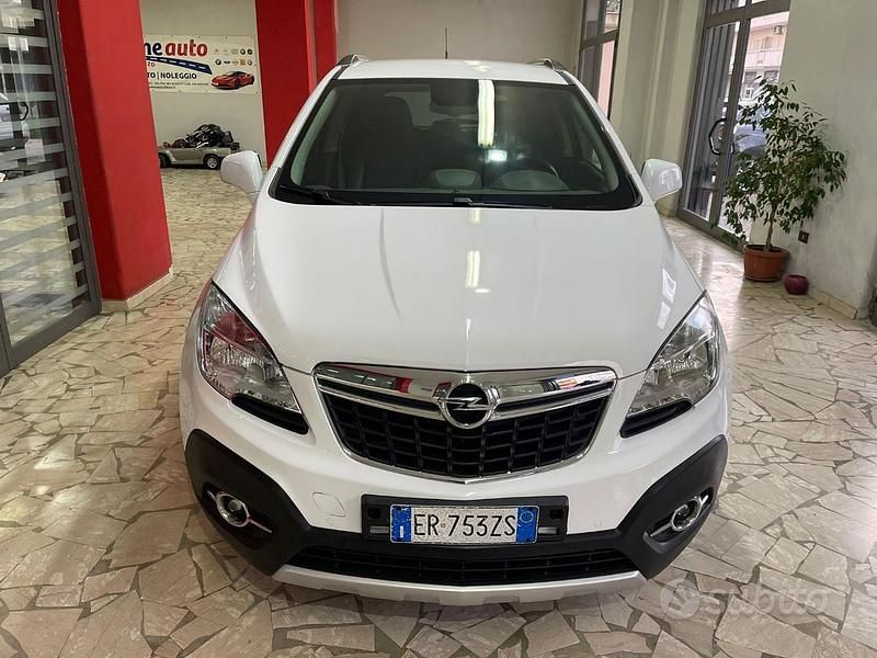 Usata Opel Mokka Cosmo 131 CV (96 kW) 2013 Bianco SUV