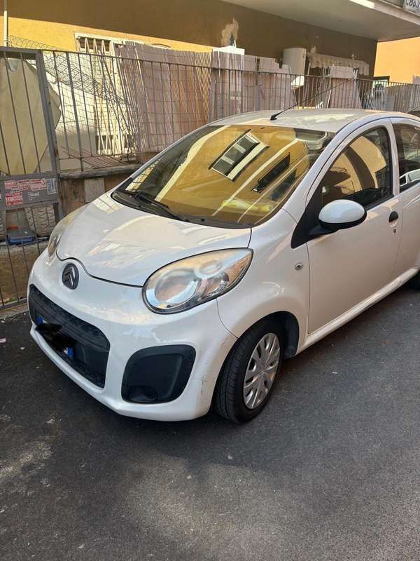 Bianco Usata 2012 Citroën C1 Due volumi | 5800 € (Buon prezzo) - Immagine 1/4