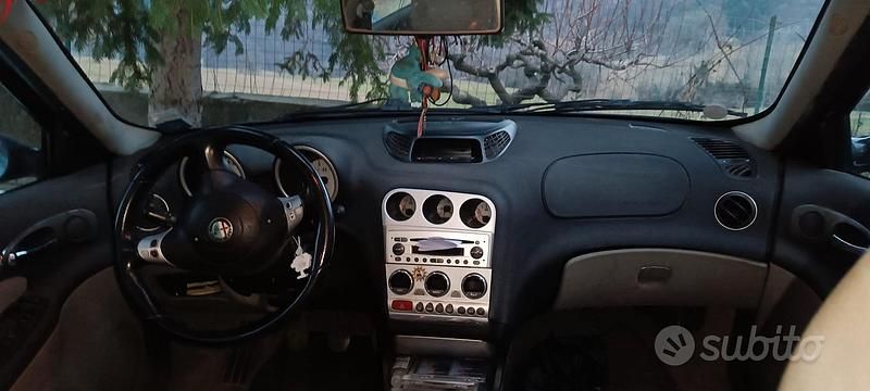 Usata Alfa Romeo 156 115 CV (84 kW) 2004 Nero Station wagon