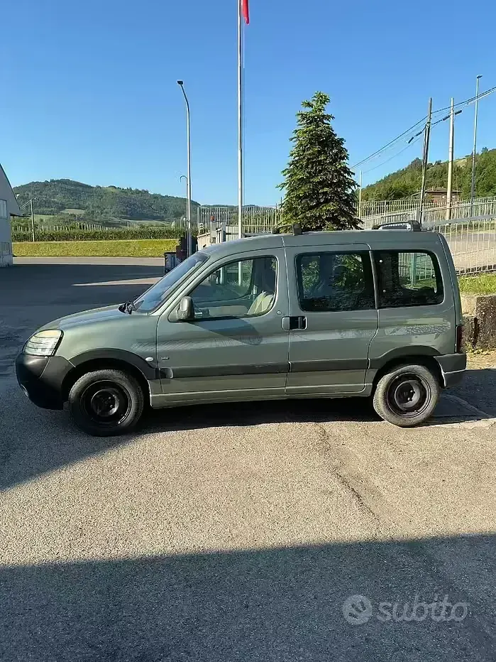 Usata Peugeot Partner 90 CV (66 kW) 2005 Verde Monovolume