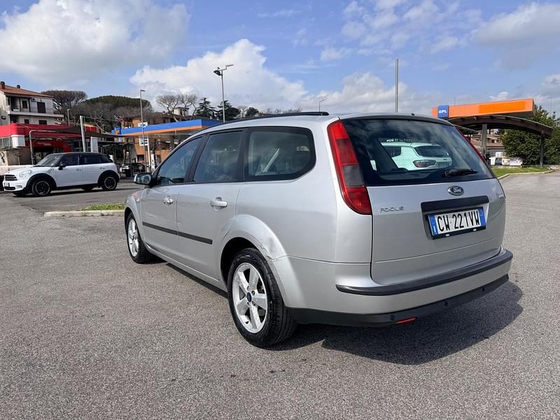Usata Ford Focus S 110 CV (80 kW) 2005 Argento Station wagon