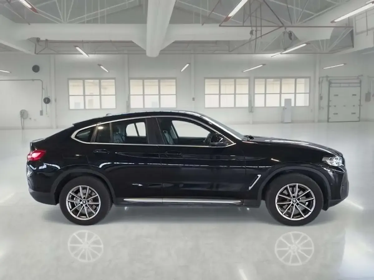 Usata BMW X4 190 CV (139 kW) 2023 Nero SUV