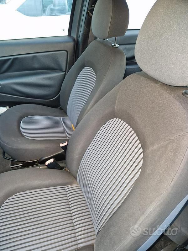 Usata Lancia Ypsilon 69 CV (50 kW) 2008 Grigio Utilitaria