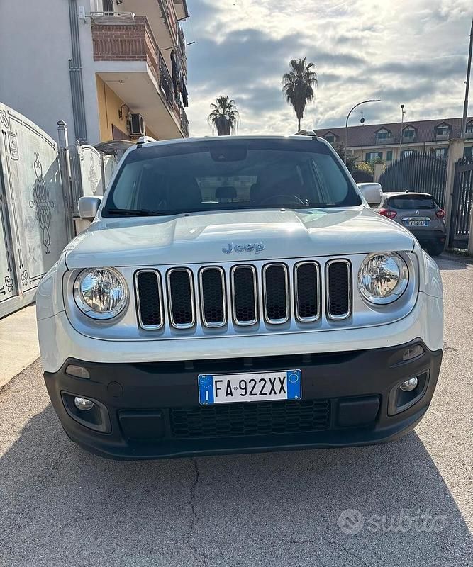 Usata Jeep Renegade Limited 140 CV (102 kW) 2015 Bianco SUV