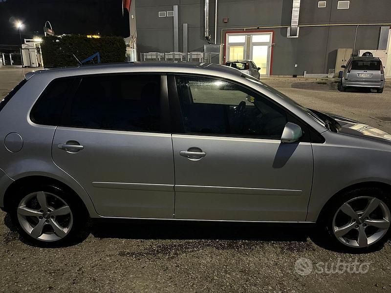 Usata VW Polo 80 CV (58 kW) 2009 Grigio Utilitaria