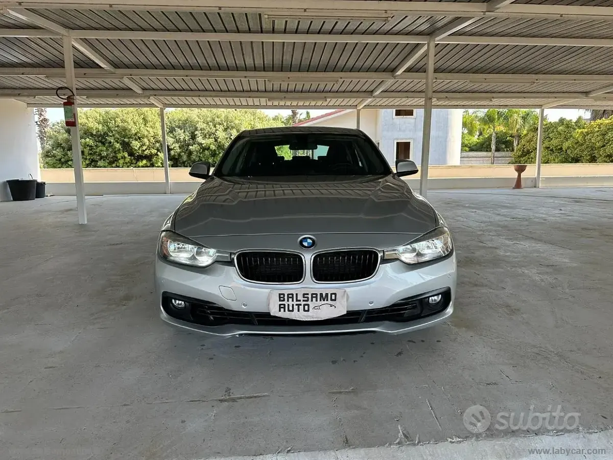 Usata BMW 318 Advantage 136 CV (100 kW) 2016 Argento Station wagon