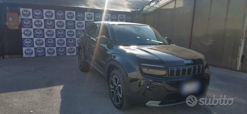 Usata Jeep Avenger Summit 100 CV (73 kW) 2024 Nero SUV