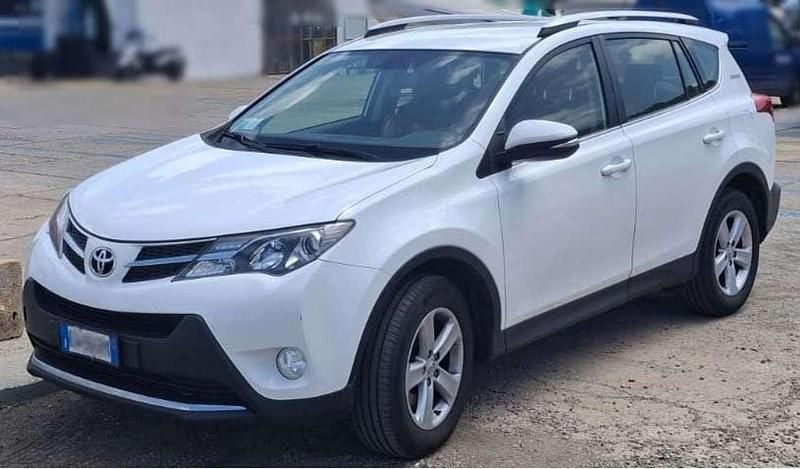 Usata Toyota RAV4 Active 124 CV (91 kW) 2014 Bianco SUV