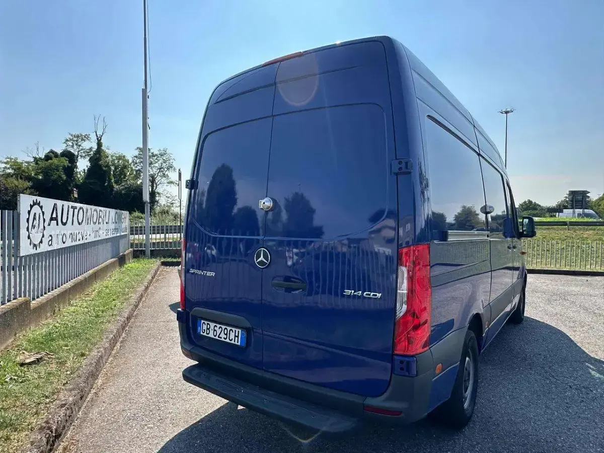 Usata Mercedes Sprinter 143 CV (105 kW) 2020 Blu Furgone