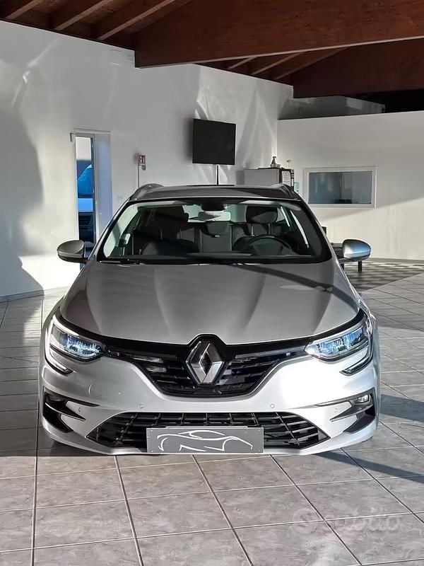 Usata Renault Mégane GrandTour Equilibre 115 CV (84 kW) 2022 Grigio Station wagon