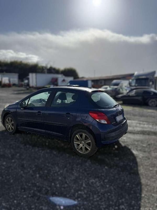 Usata Peugeot 207 95 CV (69 kW) 2010 Blu/azzurro Berlina