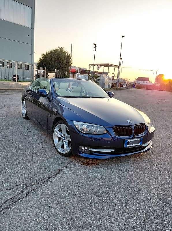 Usata BMW 335 Cabriolet 306 CV (225 kW) 2011 Blu/azzurro Cabrio