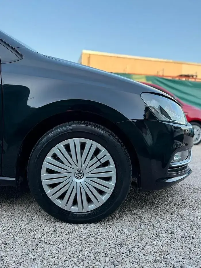 Usata VW Polo Comfortline 75 CV (55 kW) 2016 Nero Berlina