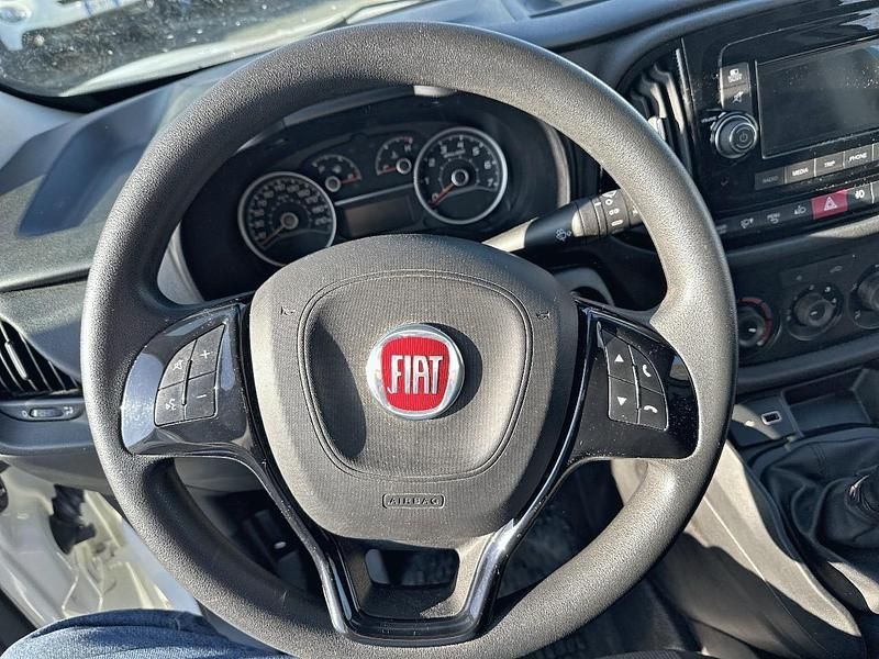 Usata Fiat Doblò Lounge 95 CV (69 kW) 2021 Bianco Monovolume