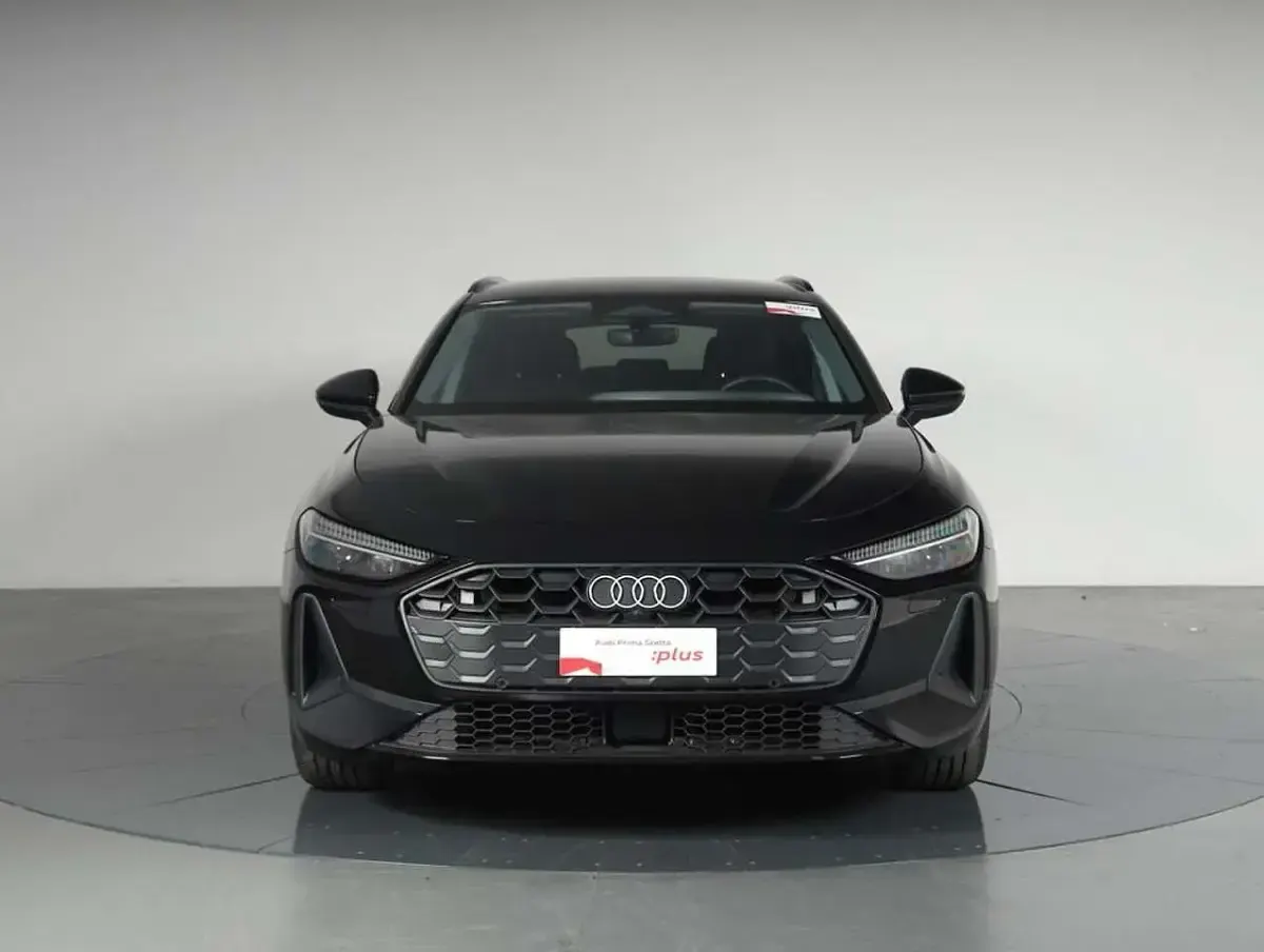 Usata Audi A5 Business 204 CV (150 kW) 2025 Nero mito metallizzato Station wagon