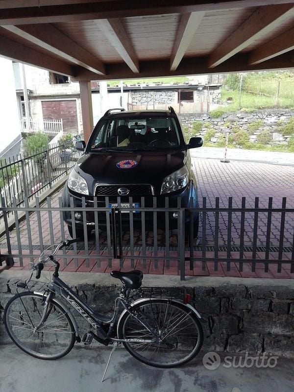 Usata Daihatsu Terios 2008 Nero SUV