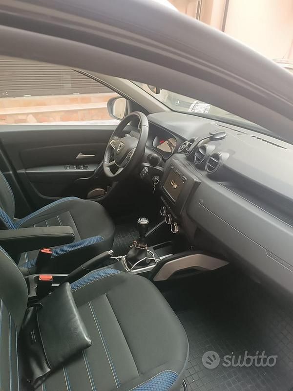 Usata Dacia Duster 100 CV (73 kW) 2020 Nero SUV