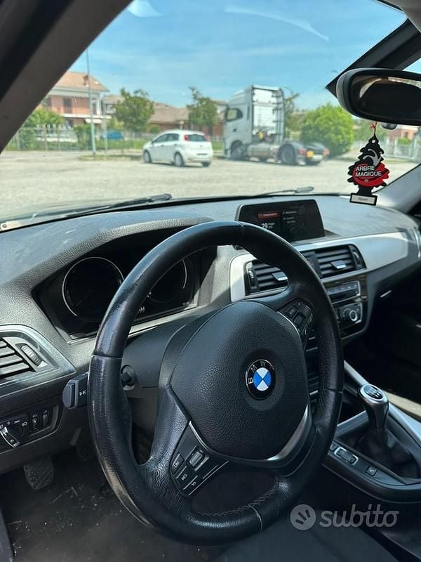 Usata BMW 118 Advantage 136 CV (100 kW) 2017 Nero Utilitaria