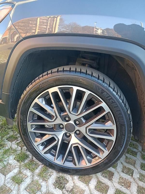 Usata Jeep Compass Limited 131 CV (96 kW) 2023 Grigio SUV