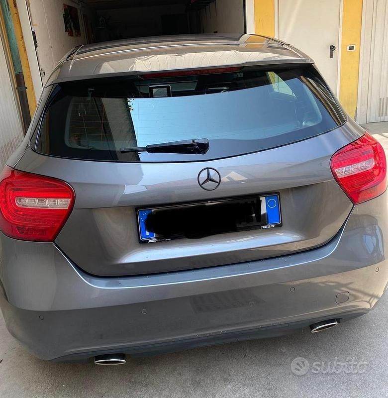 Usata Mercedes A180 2012 Grigio Berlina